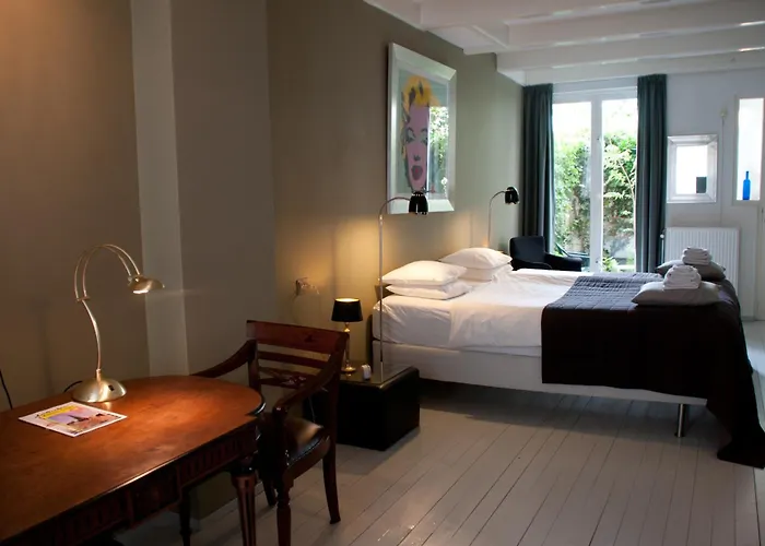 Bed & Breakfast Westviolet